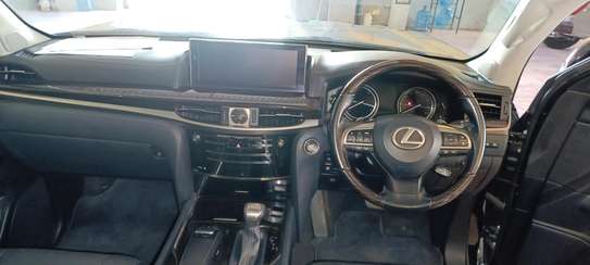 Lexus LX450dSport 2019 Diesel image 4