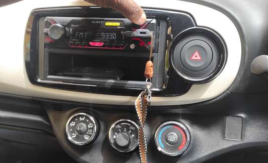 Toyota Vitz Bluetooth Radio with USB AUX input image 1