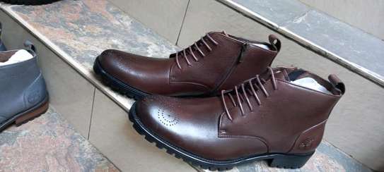 Authentic Leather Official Boots
38 to 45
Ksh.4999 image 1