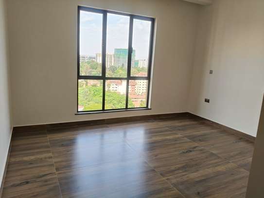 1 Bed Apartment with En Suite at Brookside image 8