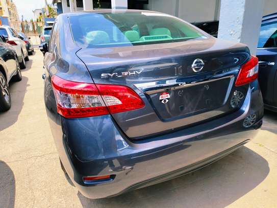 Nissan Sylphy Grey 2017 image 3