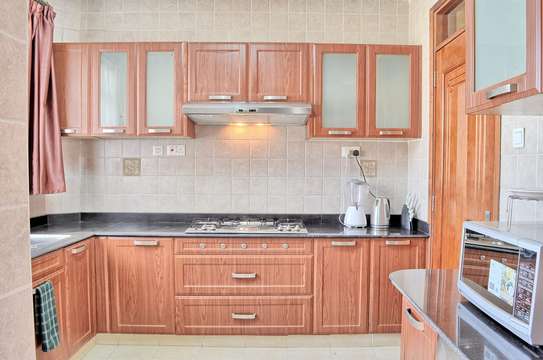 Serviced 3 Bed Apartment with En Suite in Upper Hill image 25