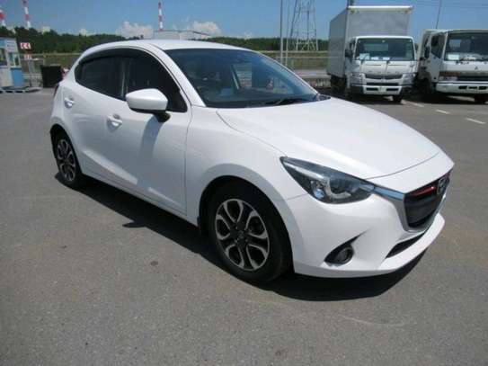 Mazda Demio newshape image 9