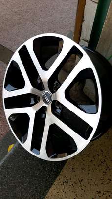 Range Rover alloy rims 20 inch Brand New free fitting image 1