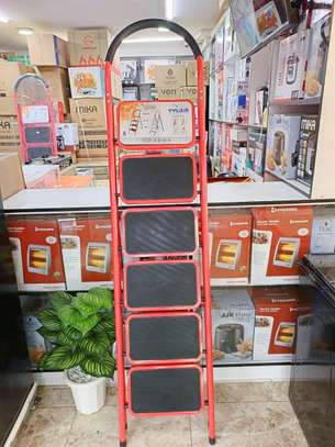 STEPPING LADDERS image 3