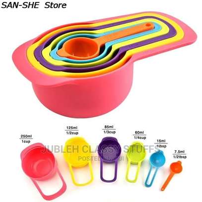 Measuring Cups image 1