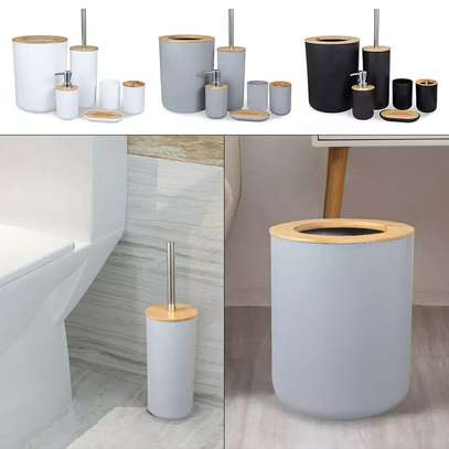 BATHROOM ACCESSORIES SETS image 4