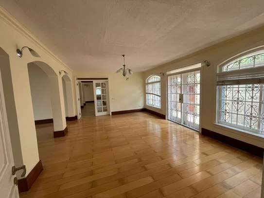 4 Bed Townhouse with Garage in Kitisuru image 15