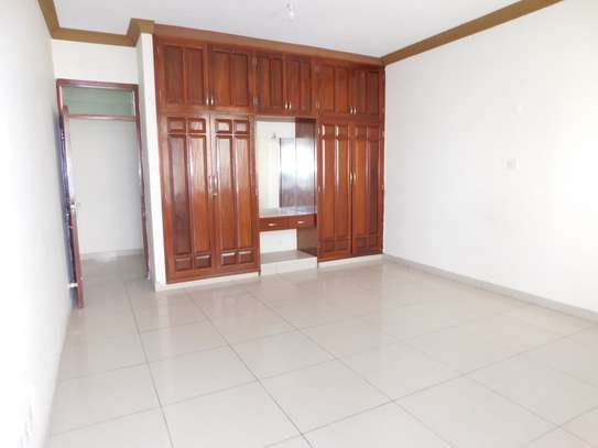 4 Bed Apartment with En Suite in Mombasa CBD image 8