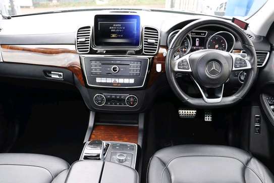 2017 Mercedes Benz GLS350D image 4