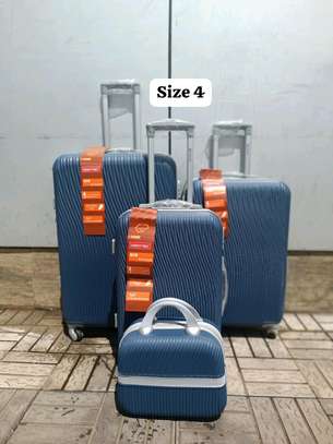 4 in 1 Luxurious Fiber Suitcase image 9