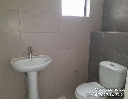 Serviced 3 Bed Apartment with En Suite in Uthiru image 11