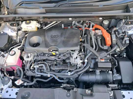 Toyota Rav4 sunroof 2020 silver image 3