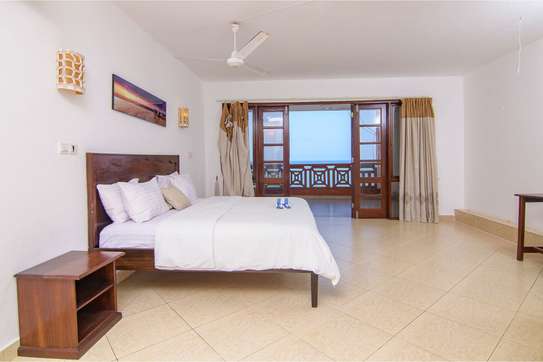 3 Bed Apartment with Swimming Pool in Shanzu image 4