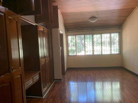 4 bedroom with a Dsq town house for sale in kilimani image 4