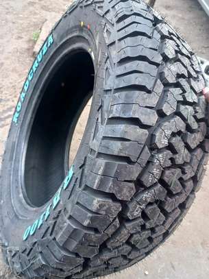 Tyre size  225/65r17 roadcruza image 1