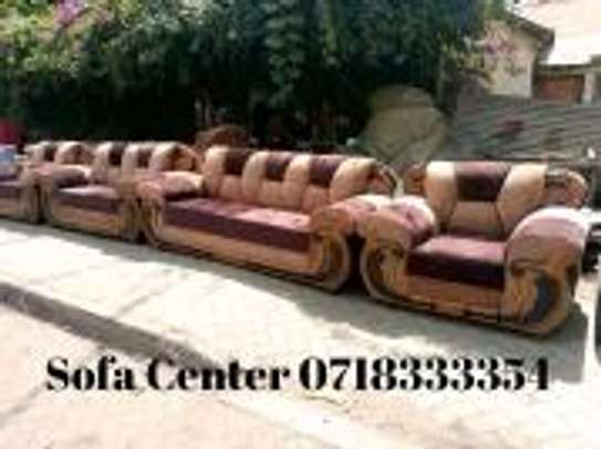 Stylish Available 8 Seater Sofa Set image 1