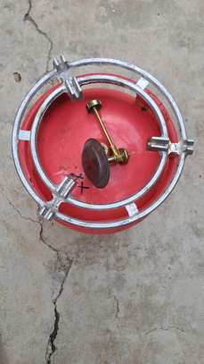 Gas cylinder and accessories; grill, burner(Total) & gas image 2