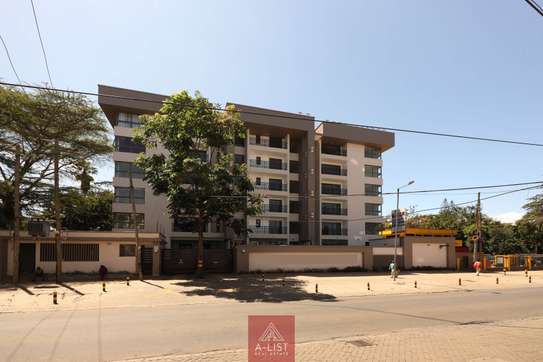 3 Bed Apartment with En Suite at Lavington image 16