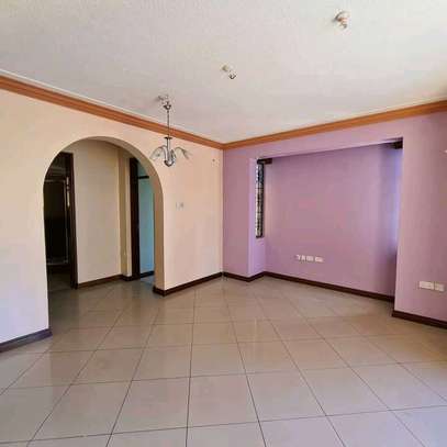2    bedroom house  for rent in ROYSAMBU image 1