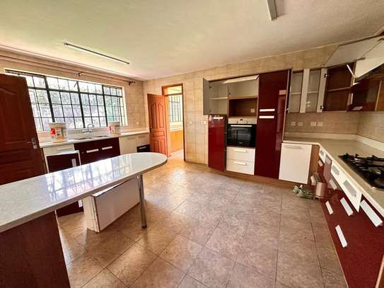 4 Bed Villa with En Suite in Karen image 3