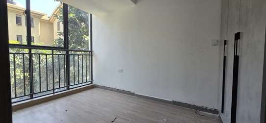 2 Bed Apartment with En Suite in Riverside image 10