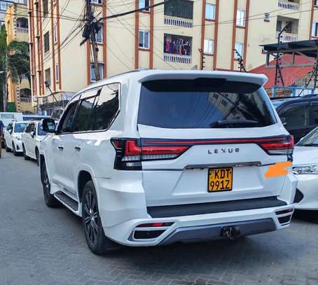 Lexus LX570 Facelifted to LX600 2017 image 8