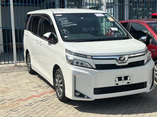 TOYOTA VOXY (WE ACCEPT HIRE PURCHASE) image 6