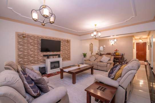 3 Bed Apartment with En Suite in Lavington image 18