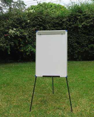 CLASSIC STEEL EASEL WHITEBOARD PORTRAIT ORIENTATION, ALUMINUM FRAME, ON A TRIPOD STAND & PORTABLE! image 3