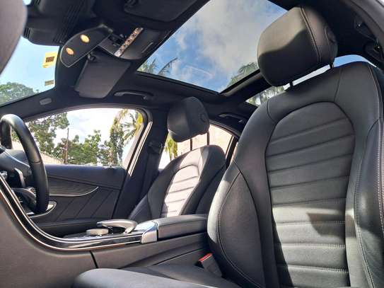 Mercedes Benz C200 sunroof 2018 image 5