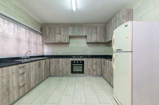 3 Bed Apartment with En Suite in Kileleshwa image 3