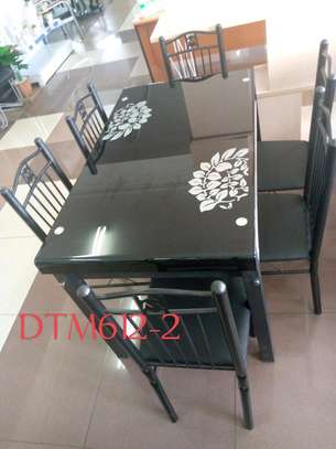 Morden dinning table 4 seater image 3
