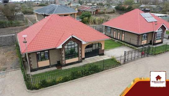 3BR flat-roof/pitched roof Bungalows image 5