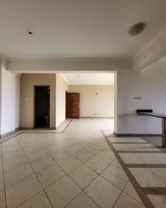 3 Bed Apartment with En Suite in South C image 6