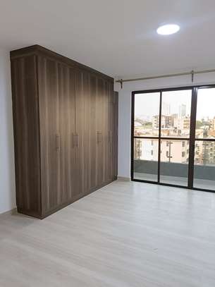 4 Bed Apartment with En Suite at 1St Avenue image 1