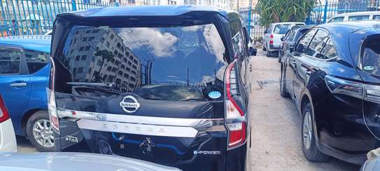 Nissan Serena E-power 2018 image 13