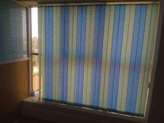 OFFICE BLINDS. image 2