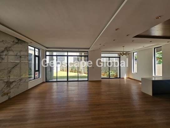 5 Bed Townhouse with En Suite in Lavington image 8