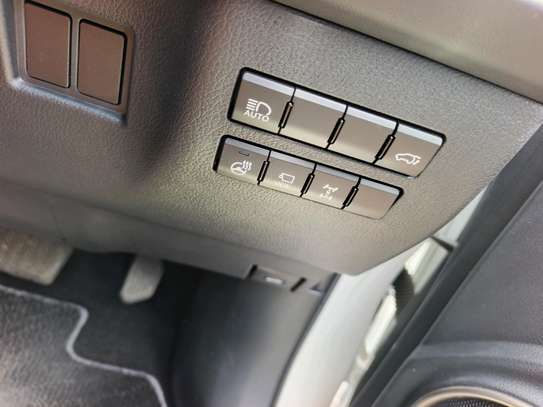 Lexus Rx300 image 13