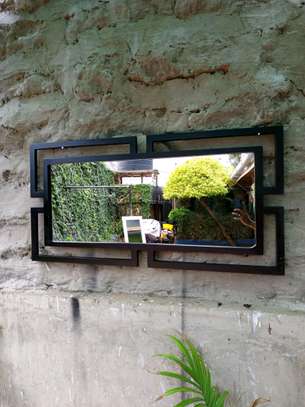 Mirrors in Vertical/Horizontal Mounting image 1