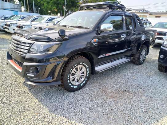 TOYOTA HILUX TWIN CUB NEW IMPORT. image 11
