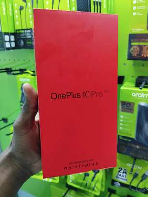 OnePlus 10pro 5G image 1