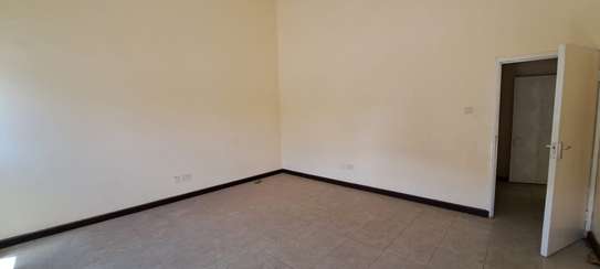 9,255 ft² Warehouse with Service Charge Included in Ruiru image 10