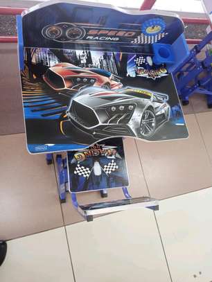 Kids study table image 3