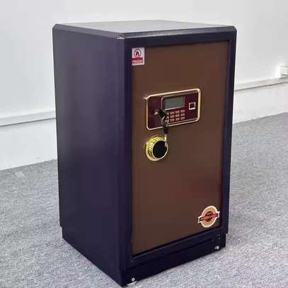Office Safe: Fireproof Steel 70 Kilos Executive Filing Safe image 3