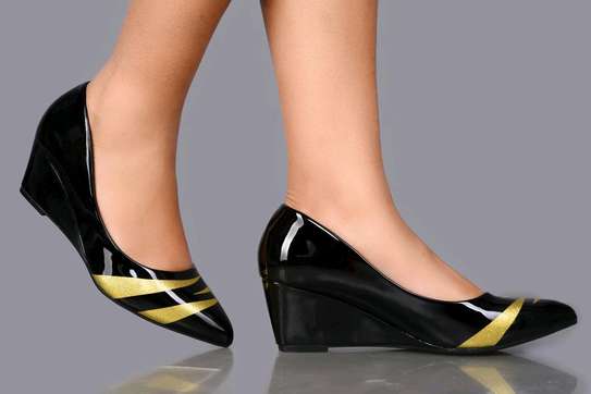 Easy Wipe Wedge shoes image 3