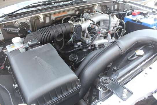 Mitsubishi Pajero V83W VR-I 2017 36,000 Kms image 13