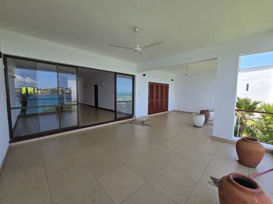 3 Bed Apartment with En Suite in Nyali Area image 19