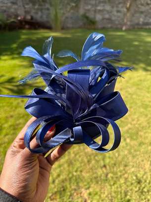 Luxury Fascinator with a band image 2